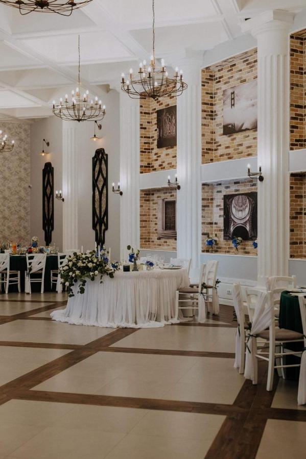Pavillion 78 Hotel Bacău Exterior photo